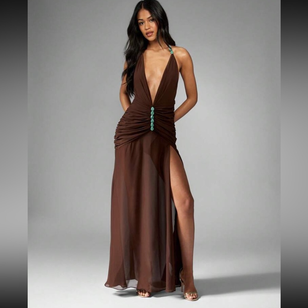 Brown Plunge Neck Sleeveless Gown - Picture 4 of 5